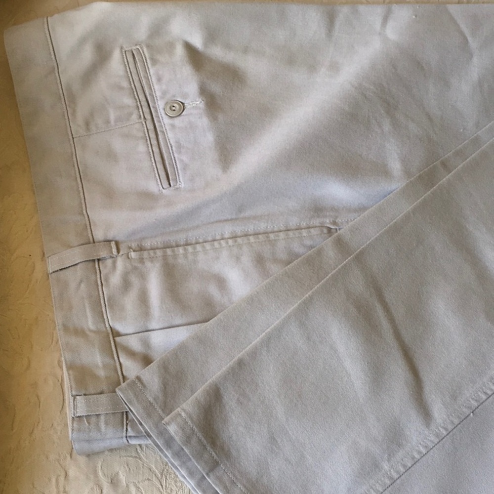 Calvin Klein men Khakis pants 36 waist